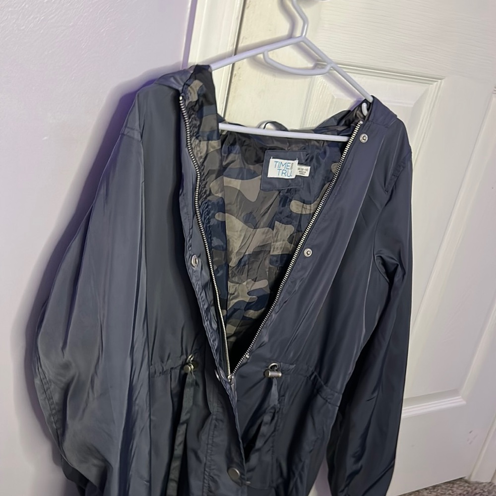 time and tru camo and blue rain jacket. women size medium
